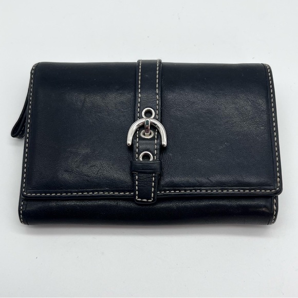 Coach Handbags - Coach Vintage Buckle Soho Trifold Leather Wallet Black